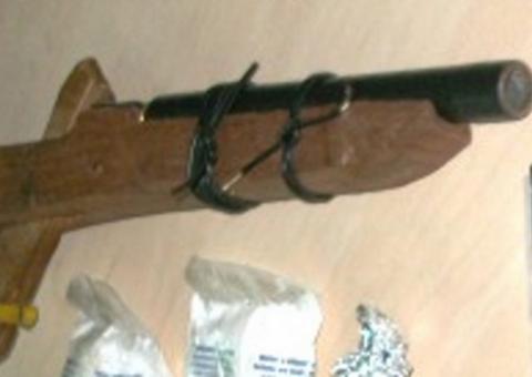 Grupo que usou metralhadora caseira em assalto é preso